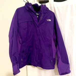 The North Face Varius Guide Jacket - purple size medium